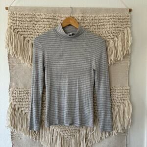 Frame 70s Long Sleeve Turtleneck Top